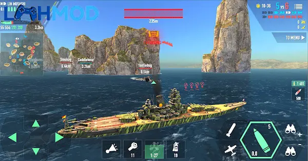 Ảnh 4 của Battle of Warships: Naval Blitz MOD APK 1.72.13 (Vô hạn tiền) Giao diện điều khiển tàu chiến và bản đồ nhỏ trong Battle of Warships: Naval Blitz