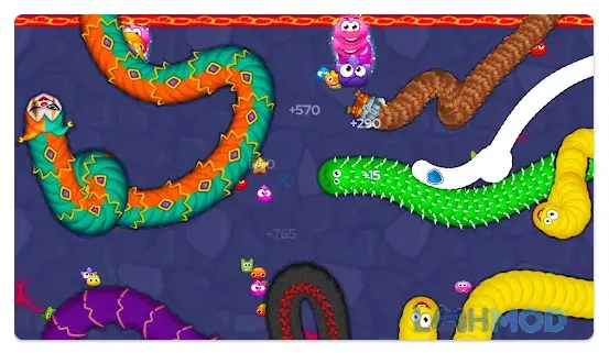 Ảnh 2 của Tải Worm Hunt Mod Apk 2.3.1 (Vô hạn tiền) cho Android iOs Giao diện trong game Worm Hunt Mod hiển thị một con sâu đang di chuyển và ăn mồi