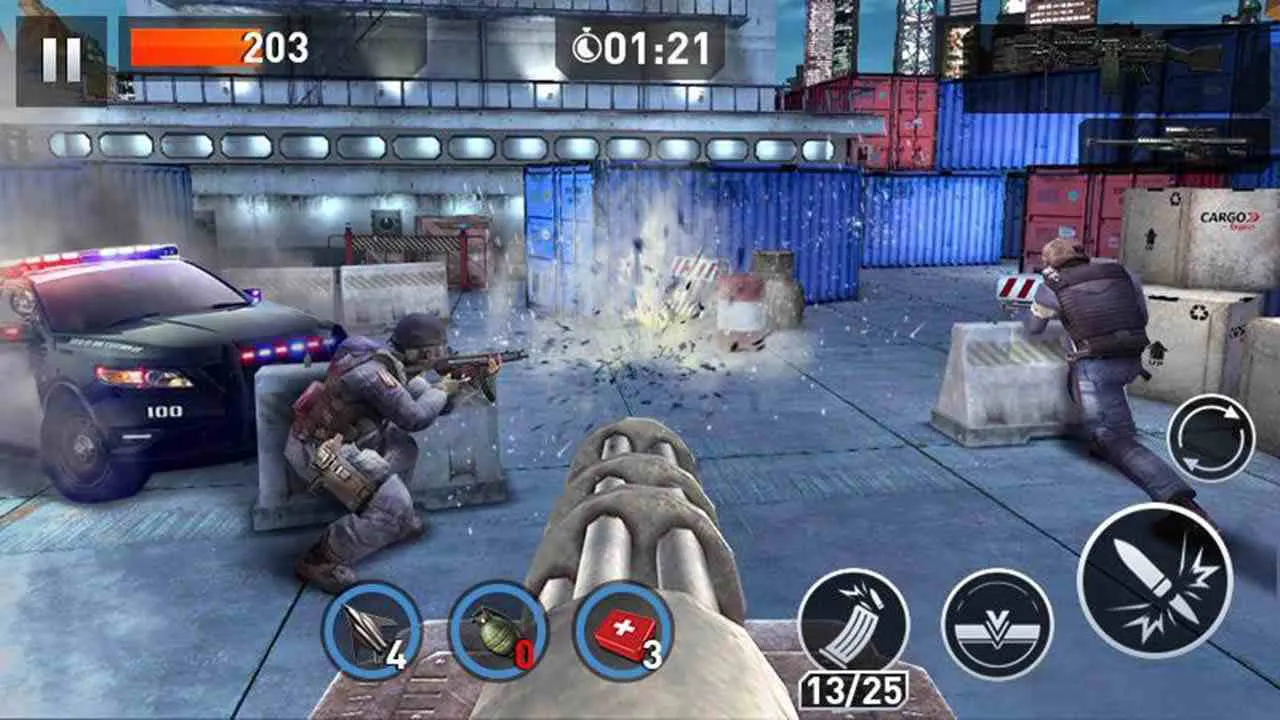 Ảnh 2 của Tải game Elite Killer: SWAT Mod APK 1.5.4 (Vô Hạn Tiền) Cảnh chiến đấu khốc liệt trong game
