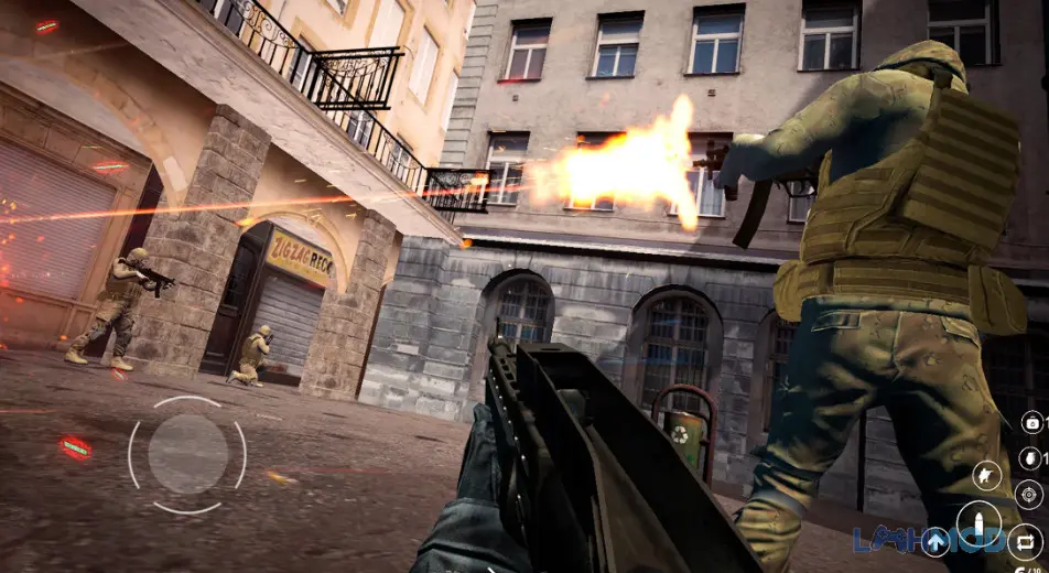 Ảnh 1 của Tải Command Strike Mod Apk 1.2.3 (Unlimited Gold, God Mode) cho Android iOs Người lính đang chuẩn bị chiến đấu trong môi trường đô thị của Command Strike FPS offline