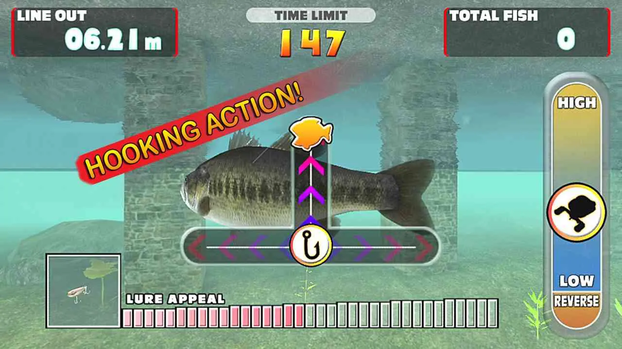 Ảnh 3 của Tải game Let’s Fish Mod APK 6.0.0 (Câu cá nhanh, Dây câu không đứt) Người chơi đang câu cá trong game Let's Fish với khung cảnh biển xanh