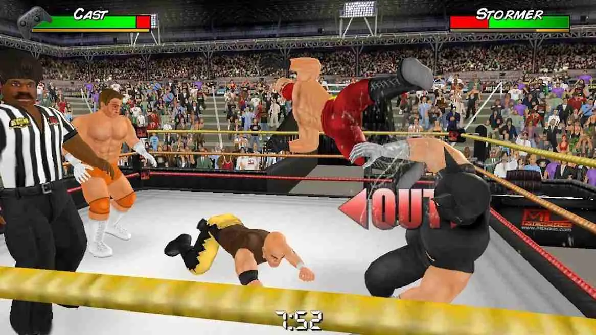 Ảnh 5 của Tải game Wrestling Empire Mod APK 1.4.5 (Menu, Mở Khóa VIP) Một võ sĩ đang thực hiện đòn khóa đối thủ trong Wrestling Empire Mod