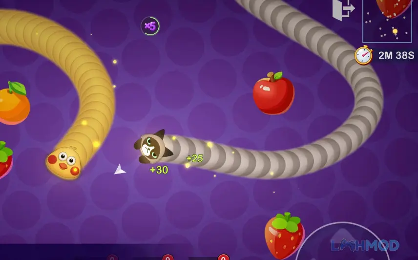 Ảnh 1 của Tải Snake Merge Mod Apk 1.0.27 (Increased Rewards) cho Android iOs Giao diện game Snake Merge Mod với rắn đang di chuyển trong khu vực IO