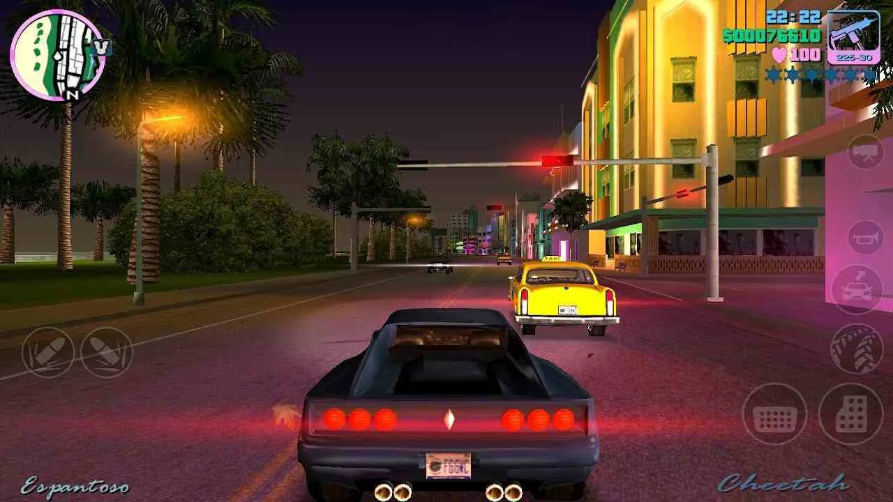 Ảnh 1 của Tải Grand Theft Auto Vice City Mod APK v1.12 (Vô Hạn Tiền/Đạn) Cảnh sát truy đuổi trong Grand Theft Auto Vice City Mod