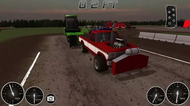 Ảnh 3 của Tải game Pulling USA 2 Mod APK v1.7 (Vô Hạn Tiền) Một chiếc xe bán tải đang kéo tải trọng lớn trên sân vận động