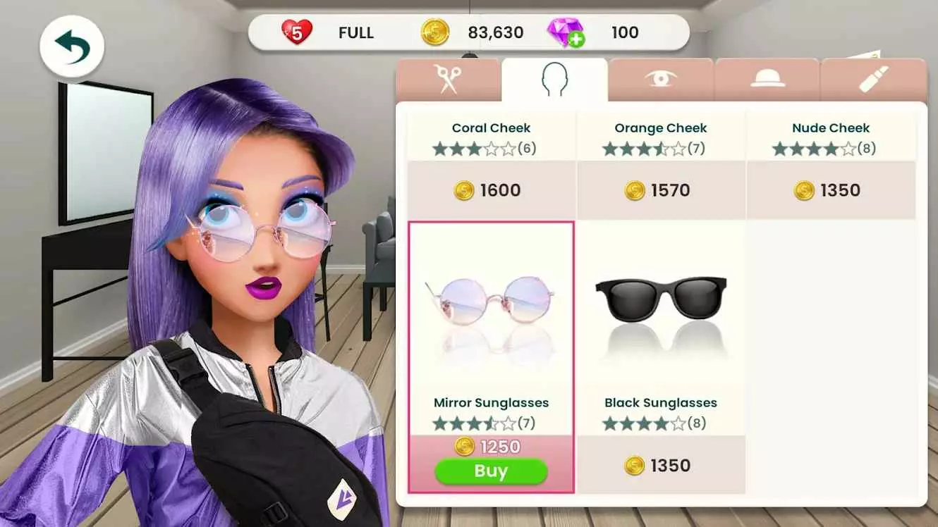 Ảnh 2 của Tải game My First Makeover Mod APK 2.2.0 (Menu, Vô Hạn Tiền) Nhân vật trong My First Makeover đang thực hiện trang điểm