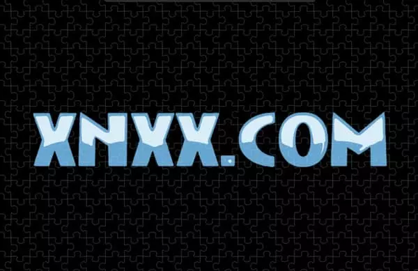 Ảnh 2 của Tải app phim XNXX Việt Nam apk xem phim không che học sinh, gay, anime Chữ XNXX.COM màu xanh trên nền đen có họa tiết xếp hình